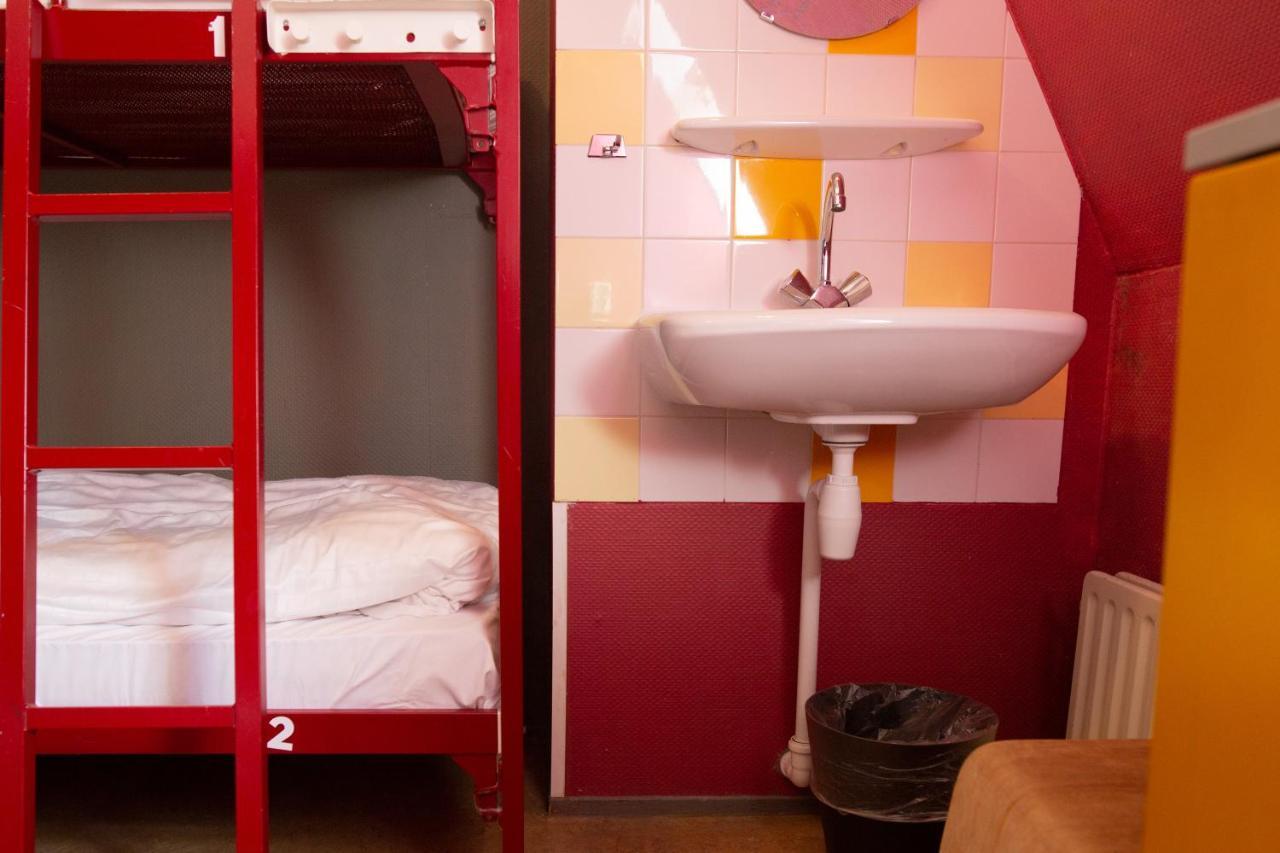 Shelter City Christian Hostel Amsterdam Exteriör bild
